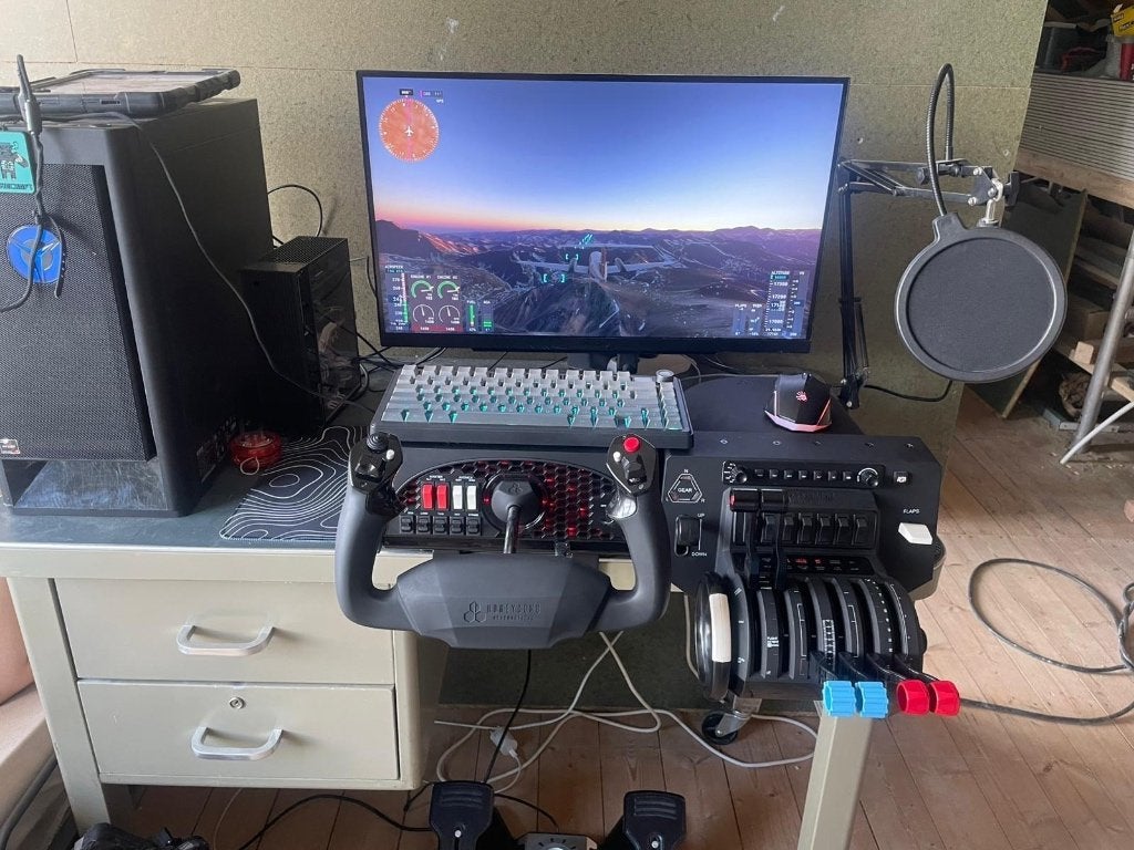 Honeycomb Alpha flight controls & bravo throttle & rudder, Computers en Software, Joysticks, Ophalen of Verzenden, Zo goed als nieuw