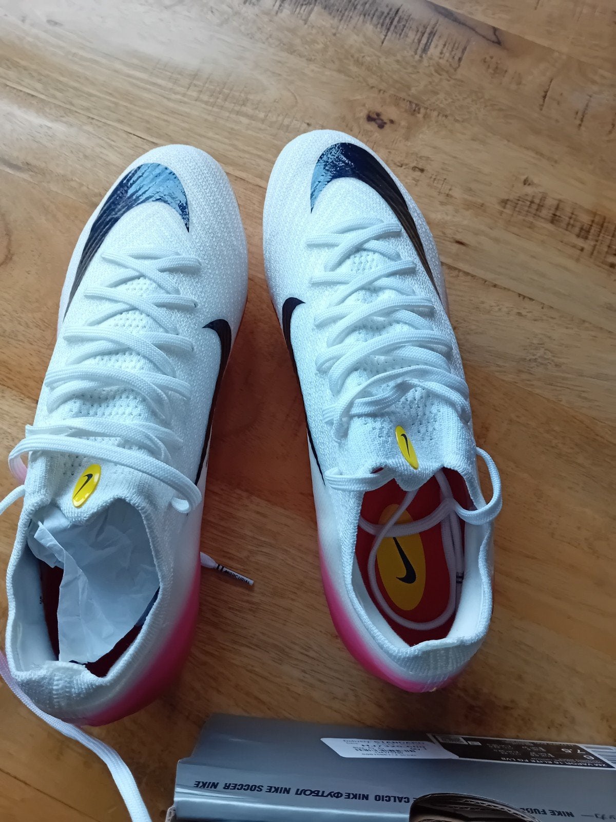 voetbalschoenen nieuw, Maat XS of kleiner, Ophalen of Verzenden, Nieuw, Schoenen