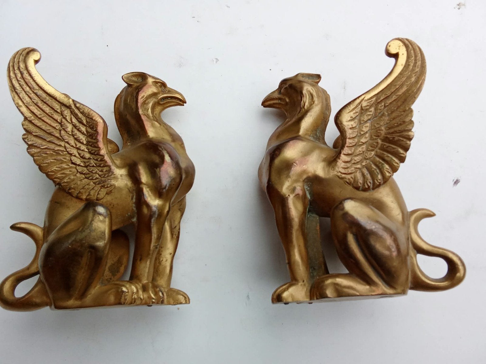 Antieke Top massief Bronzen Griffioenen Beelden - Set van 2, Minder dan 20 cm, Ophalen of Verzenden, Brons, Goud