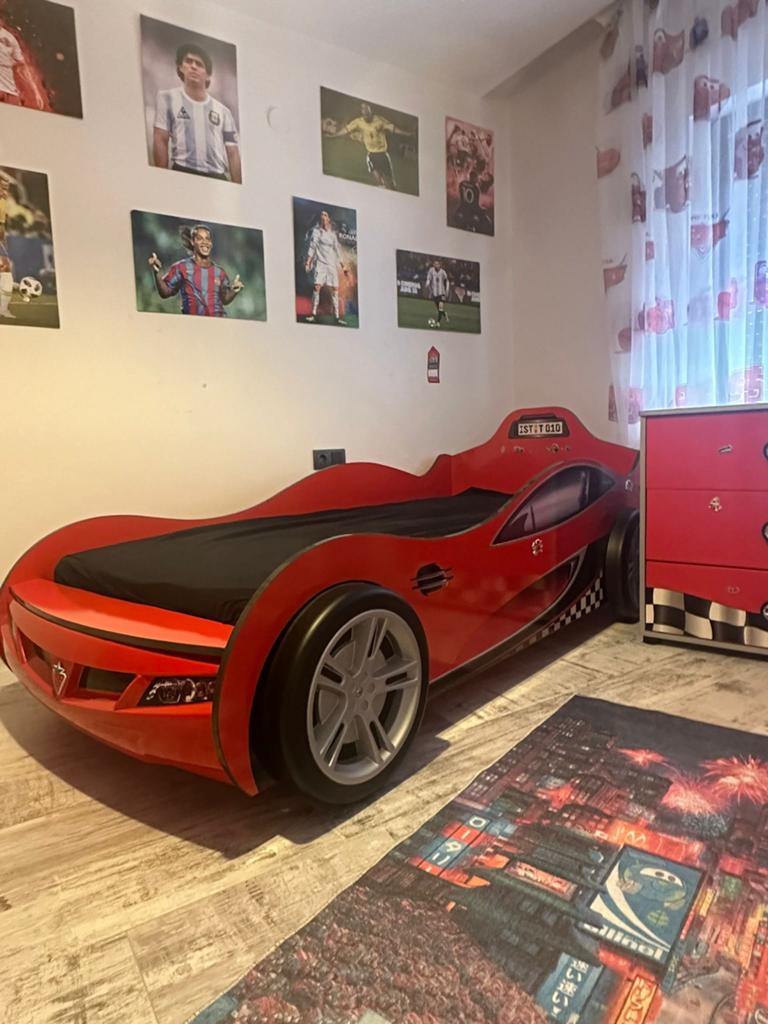 Kinderbed in raceauto-stijl - Zo goed als nieuw, 70 tot 85 cm, Zo goed als nieuw, 180 cm of meer, Ophalen
