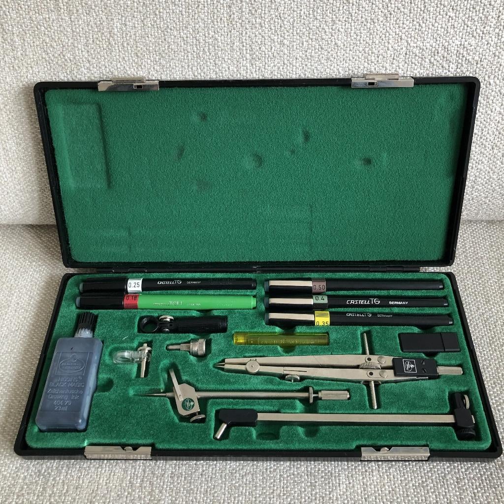 Faber Castell Passerset - Tekenset, Hobby en Vrije tijd, Tekenen, Ophalen, Zo goed als nieuw, Overige typen