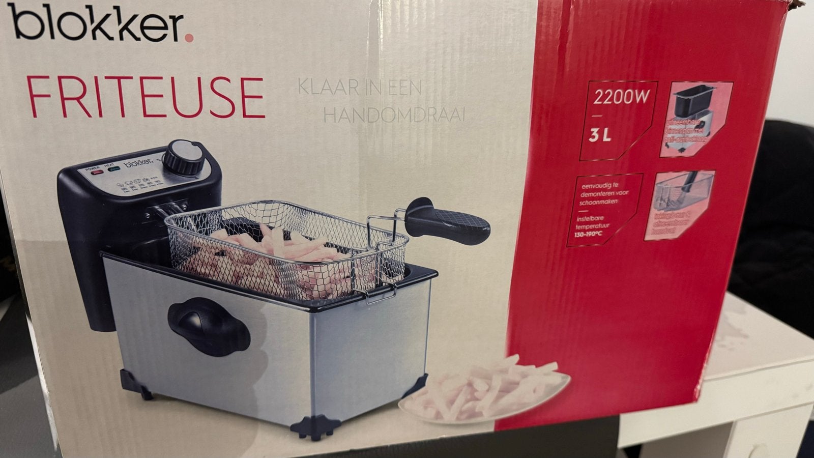 Blokker Friteuse 3L - Nieuw in doos, 2 tot 3 liter, Ophalen of Verzenden, Nieuw, Uitneembare binnenpan