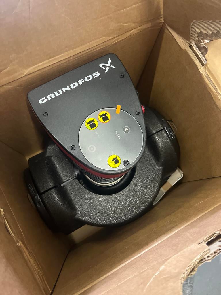 Grundfos MAGNA1 Circulatiepomp 100-40 F 450 – Nieuw in Doos, Minder dan 30 cm, Overige typen, Nieuw, Minder dan 60 cm