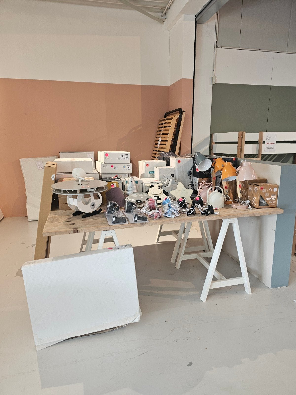 Showmodel outlet nachtlampen en bureaulampen, Ophalen