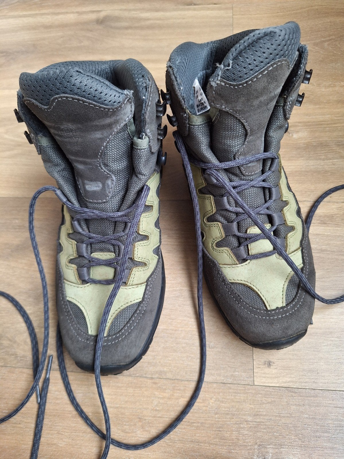 Hanwag dames bergschoenen mt 41,5 - Zo goed als nieuw, Ophalen, Zo goed als nieuw, Schoenen