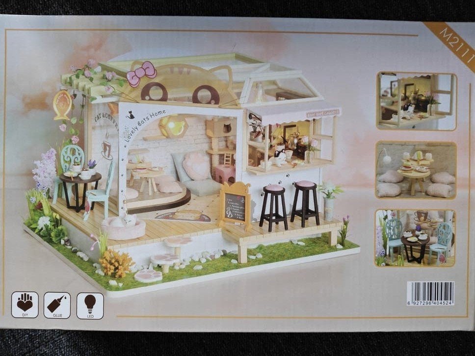 DIY Miniatuur Poppenhuis - Lovely Cats Home M2111, Hobby en Vrije tijd, Ophalen of Verzenden, Nieuw