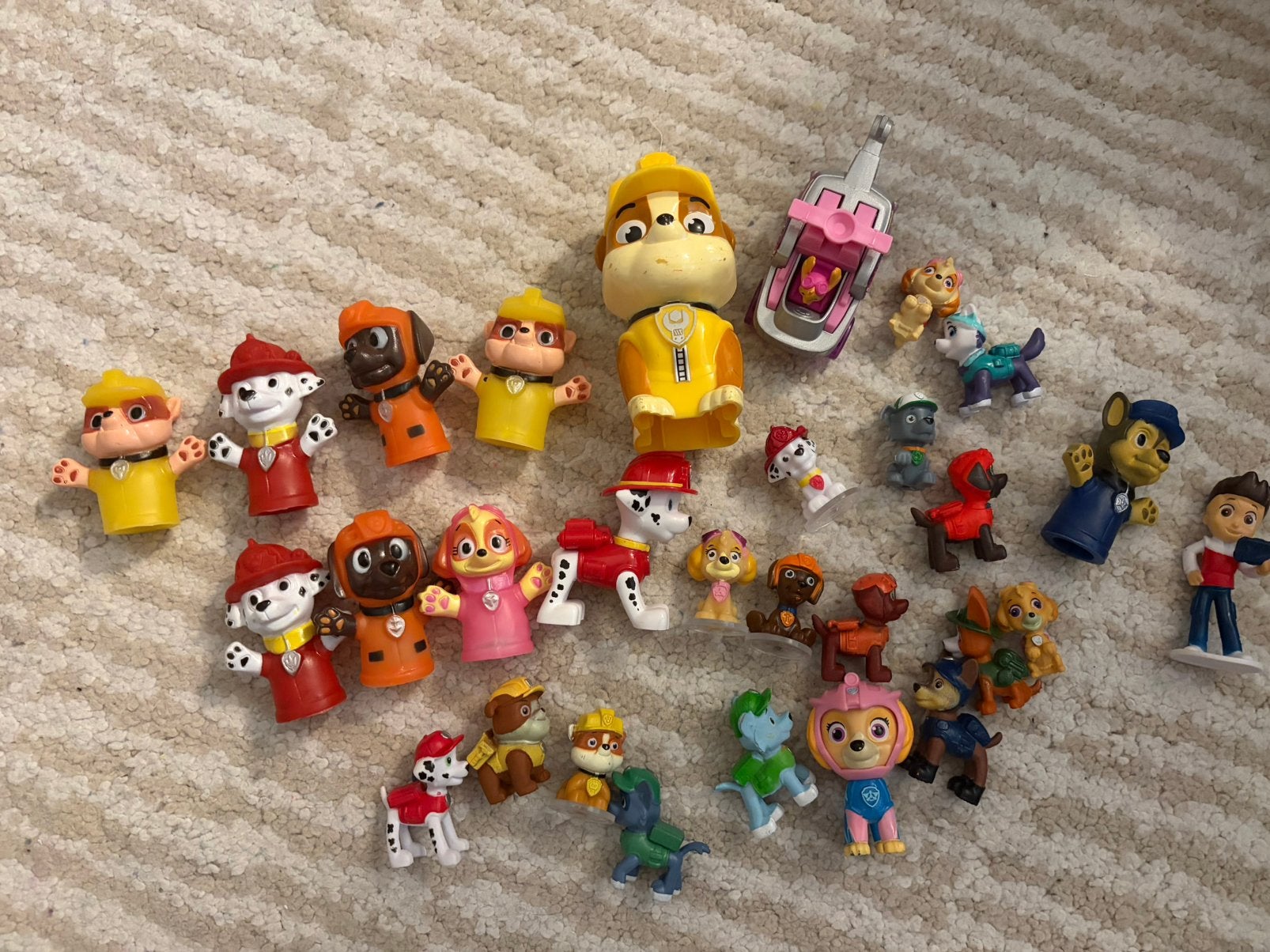 Paw patrol poppetjes ook voor taartversiering, Verzamelen, Poppetjes en Figuurtjes, Ophalen of Verzenden, Gebruikt
