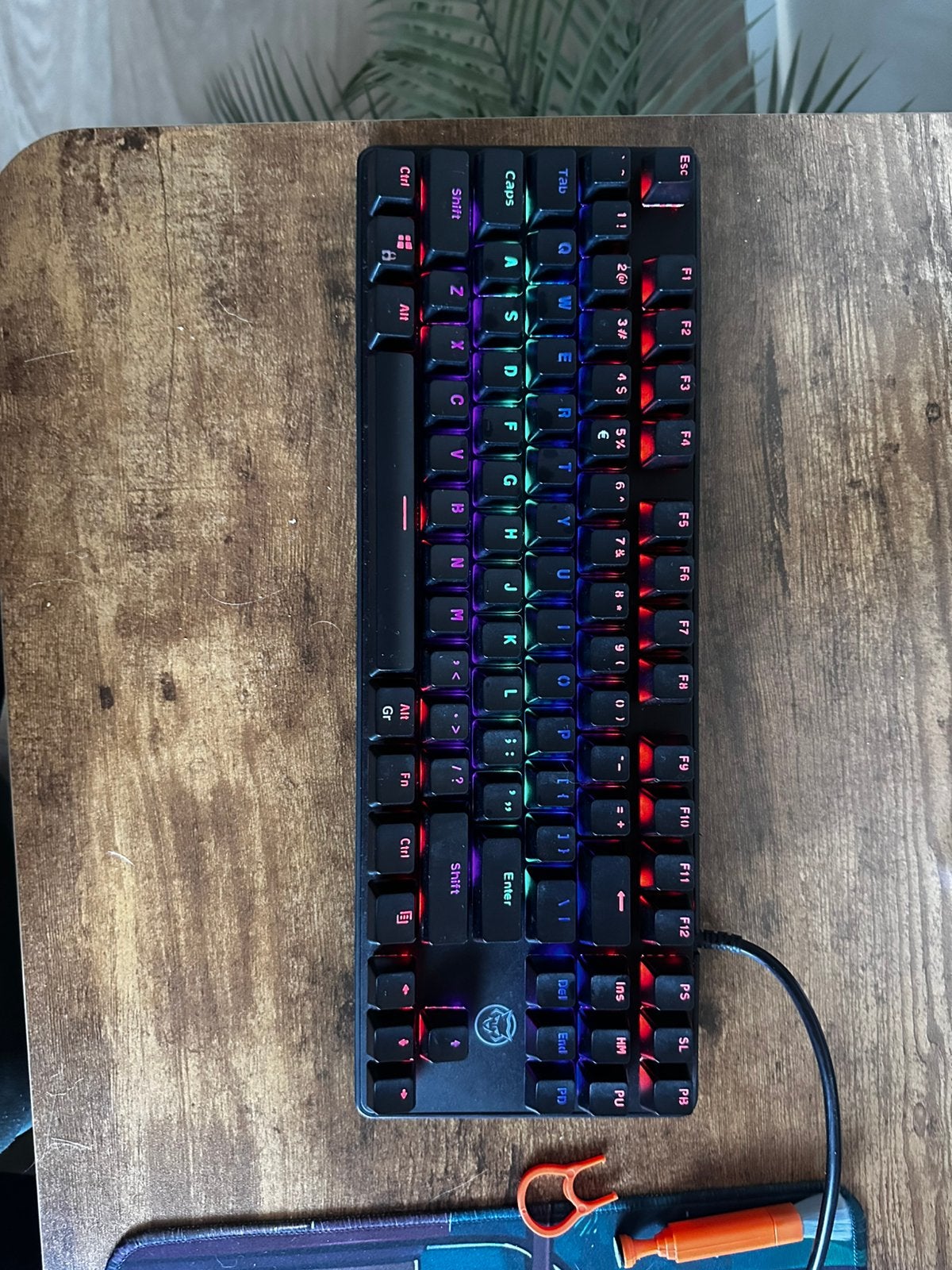 Qware gaming houston keyboard, Computers en Software, Toetsenborden, Verzenden, Zo goed als nieuw, Gaming toetsenbord