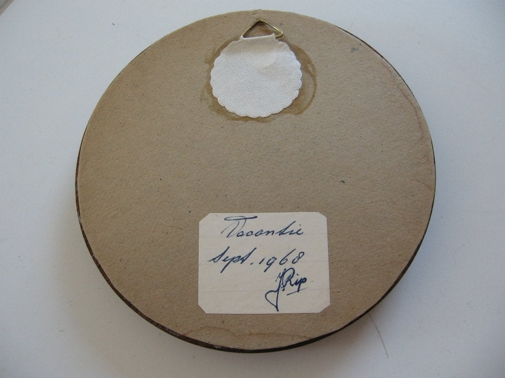 Oude ronde borduurwerkje1968 €10,00 Diameter 12 cm WASSEN, Ophalen of Verzenden