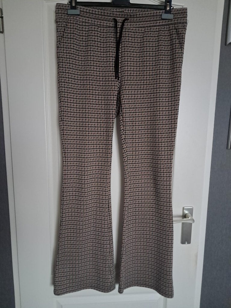 Broek Geisha ( Flair ) maat : 42 Kleur : Bruin NIEUWSTAAT, Kleding | Dames, Geisha, Meerkleurig, Maat 42/44 (L), Ophalen of Verzenden