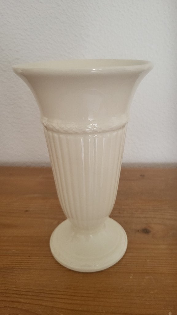 Wedgwood Edme vaas h 17 cm - NIEUW, Ophalen, Overige kleuren, Aardewerk of Porselein, Nieuw