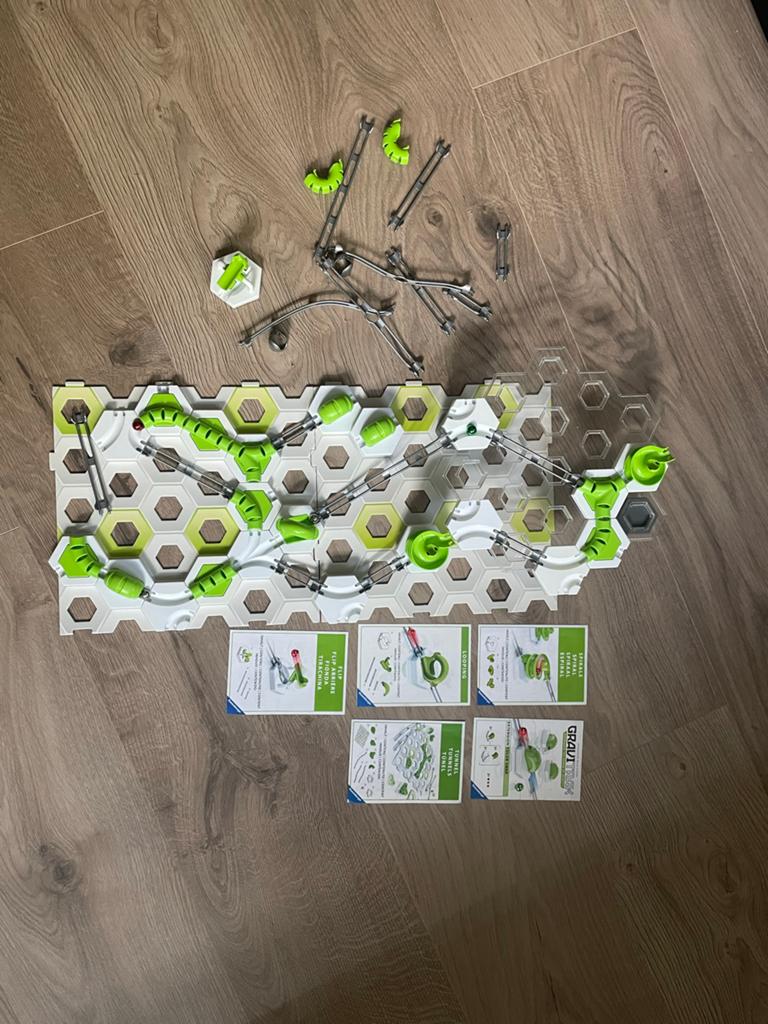 GraviTrax met uitbreidingen (meer te koop!), Ophalen of Verzenden, Zo goed als nieuw, Bouwen