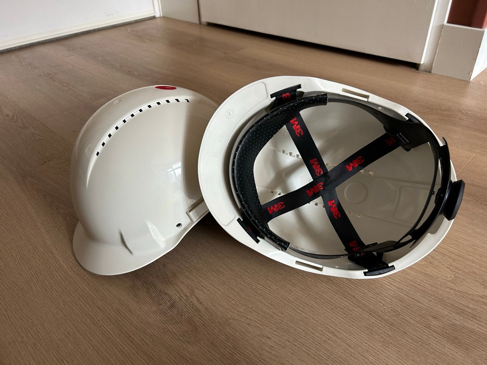 3M G3000 Bouwhelm - Veiligheid en Comfort op de Werkplek, Ophalen, Zo goed als nieuw
