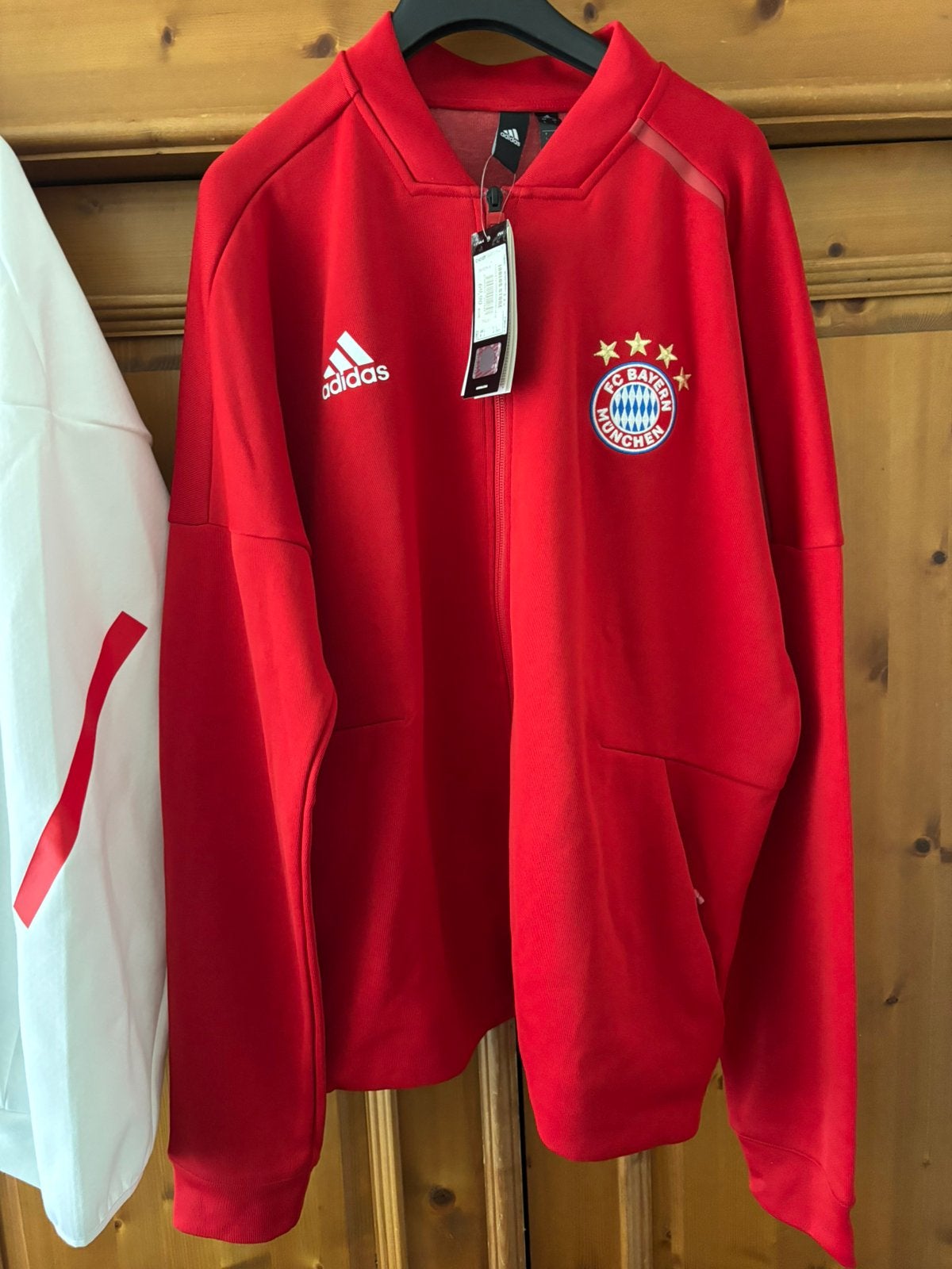Bayern munchen adidas anthem hacket zne L bnwt, Ophalen of Verzenden, Nieuw, Buitenlandse clubs, Overige typen