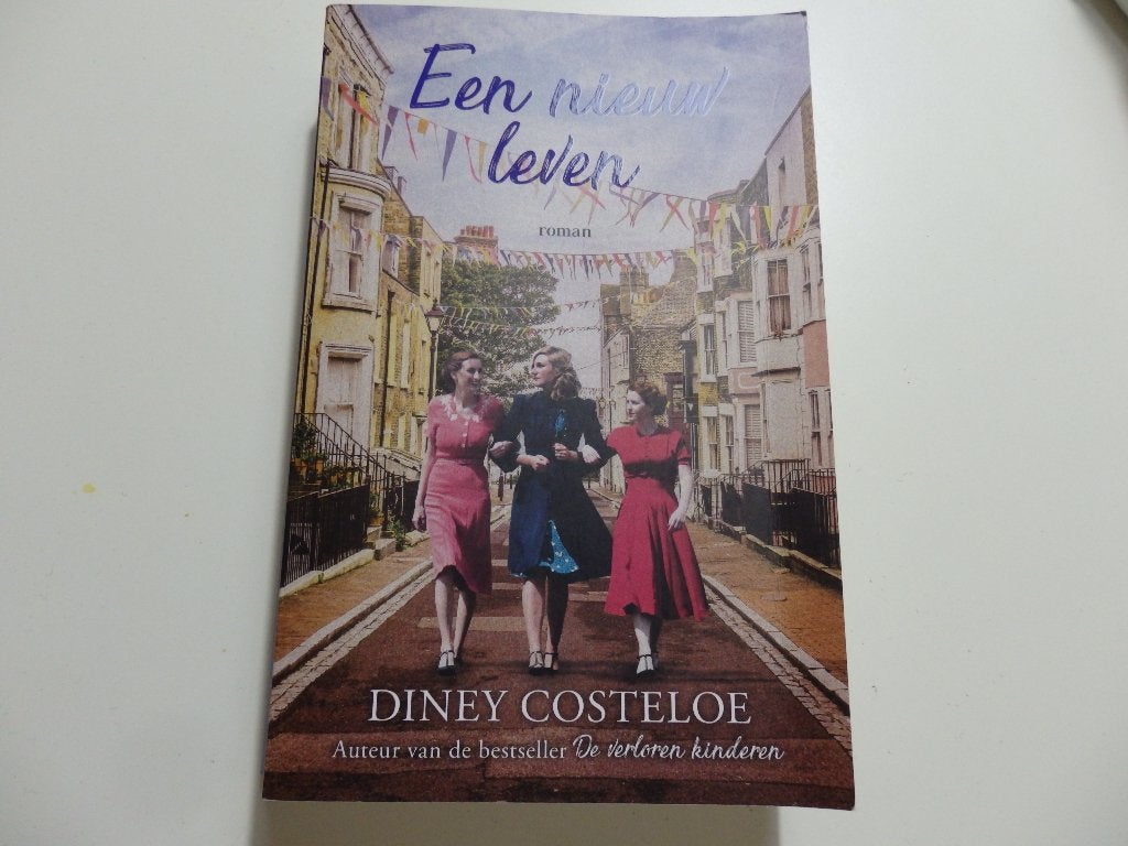 Een nieuw leven, Ophalen of Verzenden, Zo goed als nieuw