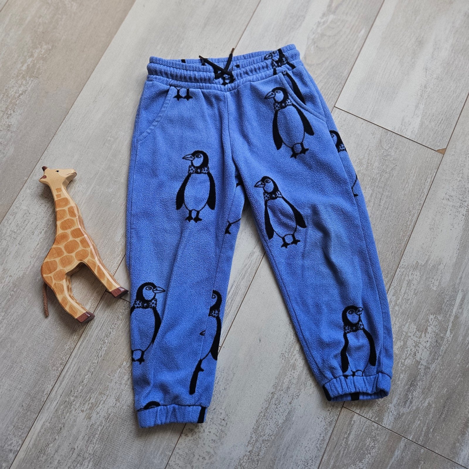 Mini Rodini fleece broekje pinguïns maat 104/110, Kinderen en Baby's, Ophalen of Verzenden, Zo goed als nieuw, Mini Rodini