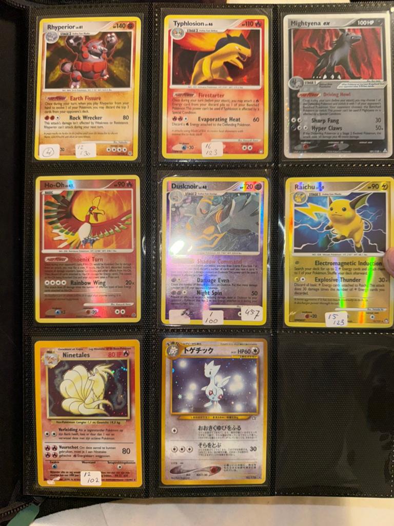 Pokemonkaarten collectie inc map ZIE BESCHRIJVING!, Ophalen of Verzenden, Zo goed als nieuw, Meerdere kaarten