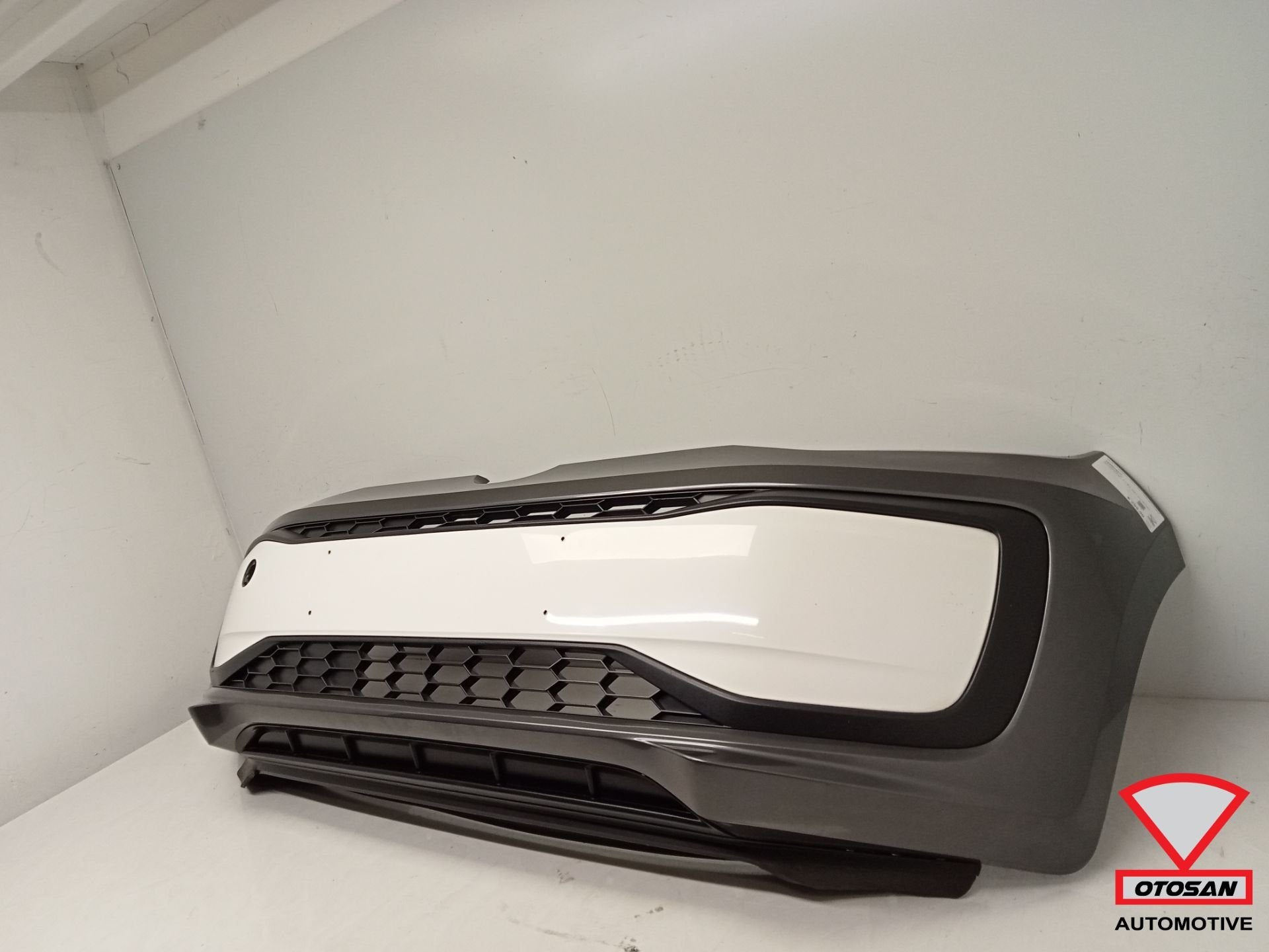 VW UP facelift Origineel! Facelift 2016+ Voorbumper Bumper, Gebruikt, Volkswagen, Volkswagen AG, Bumper
