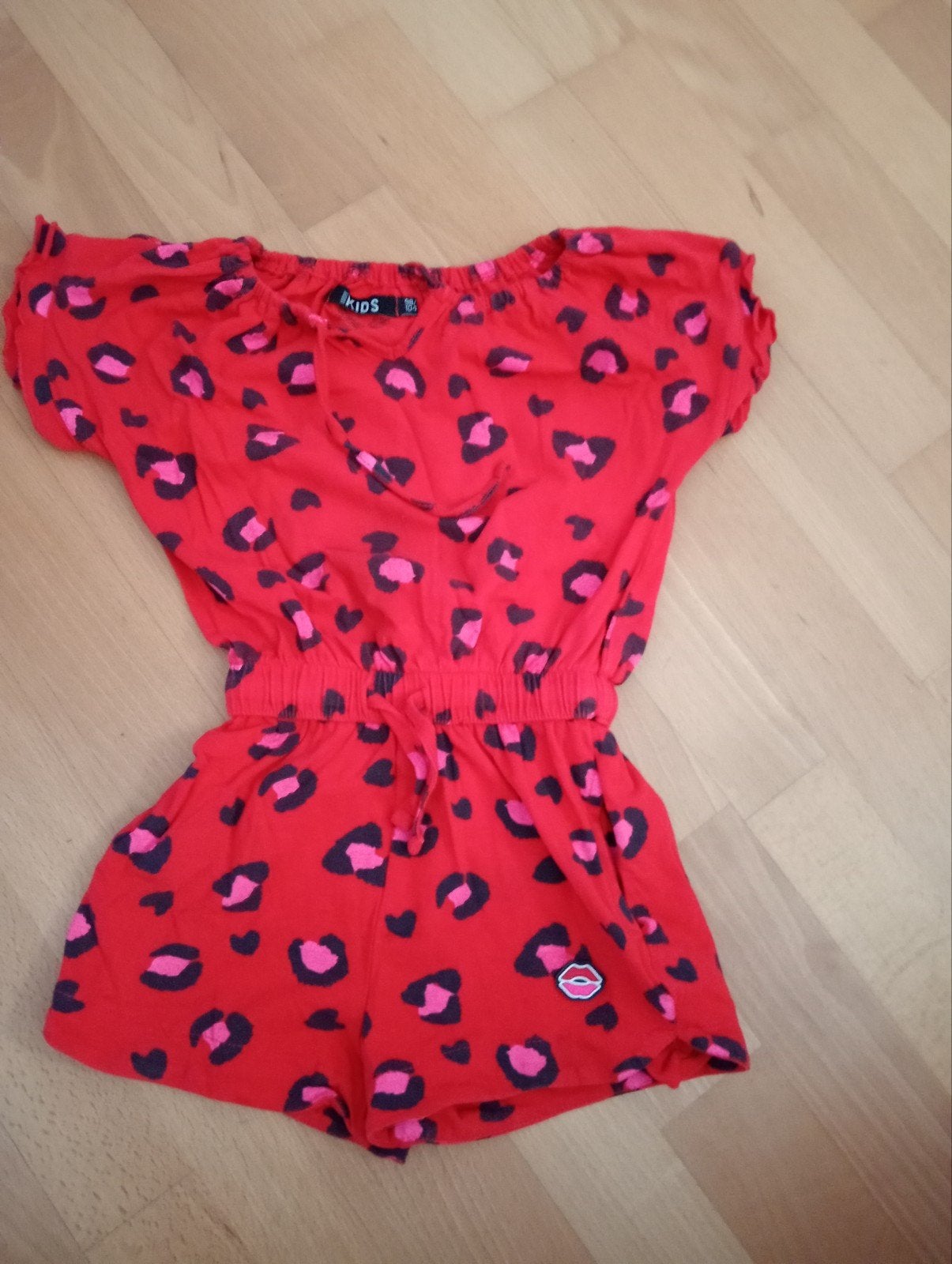 Rode jumpsuit onesie met luipaardprint maat 98/104 meisjes, Meisje, Kids, Ophalen of Verzenden, Overige typen