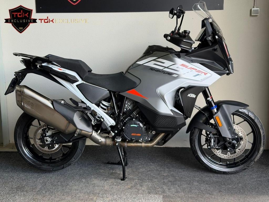 KTM 1290 SUPER ADVENTURE S 2024 2.324 KM (SUPER DUKE R), 2 cilinders, Motorrijbewijs A, Bedrijf, 1301 cc