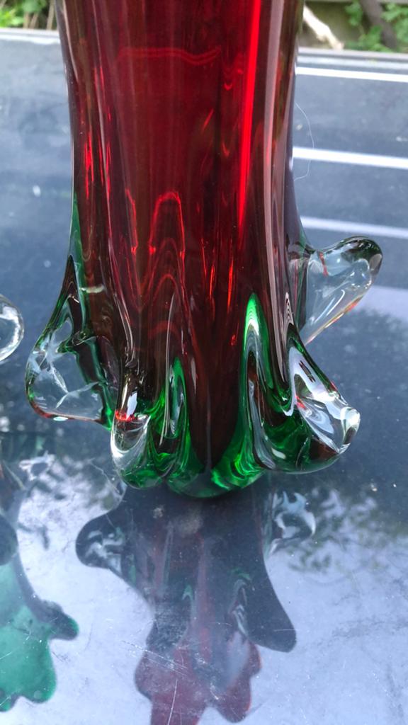 Murano glas vazen groen en rood - apart model, Antiek en Kunst, Antiek | Vazen, Ophalen of Verzenden
