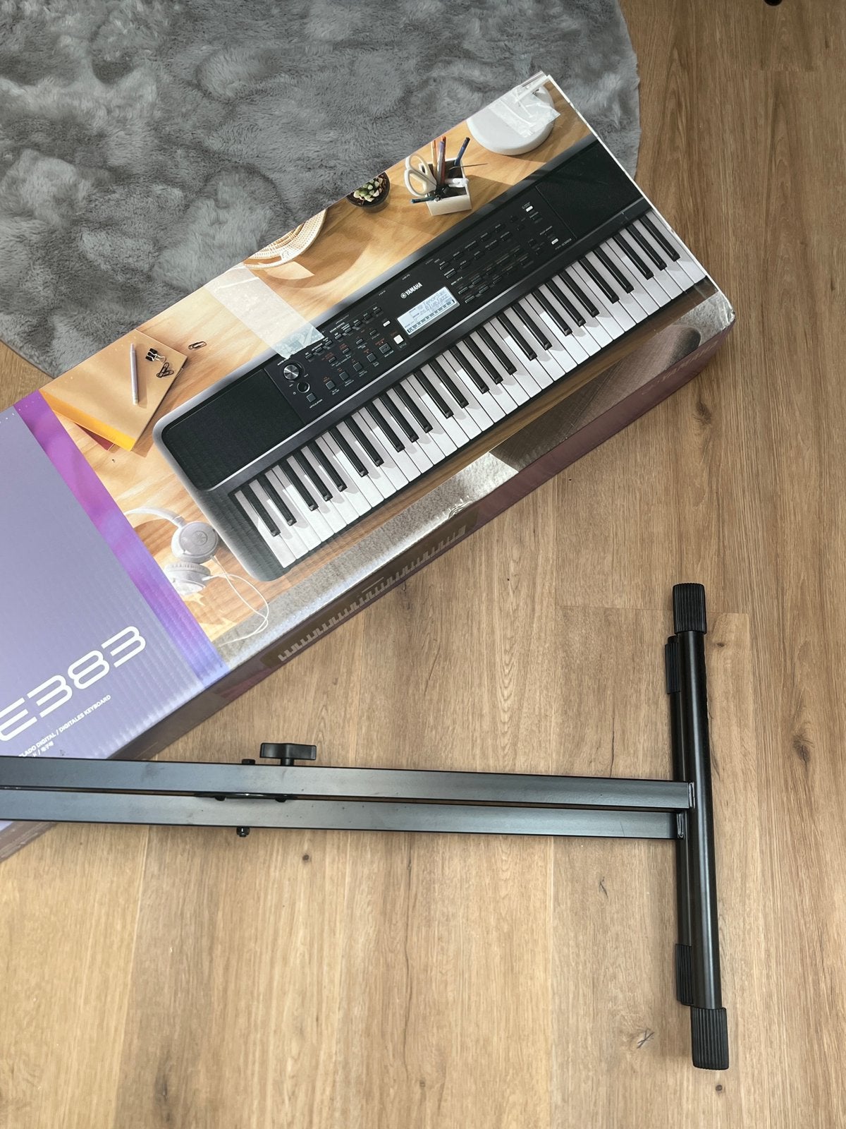 Yamaha PSR - E383, Ophalen, Zo goed als nieuw, 61 toetsen, Yamaha