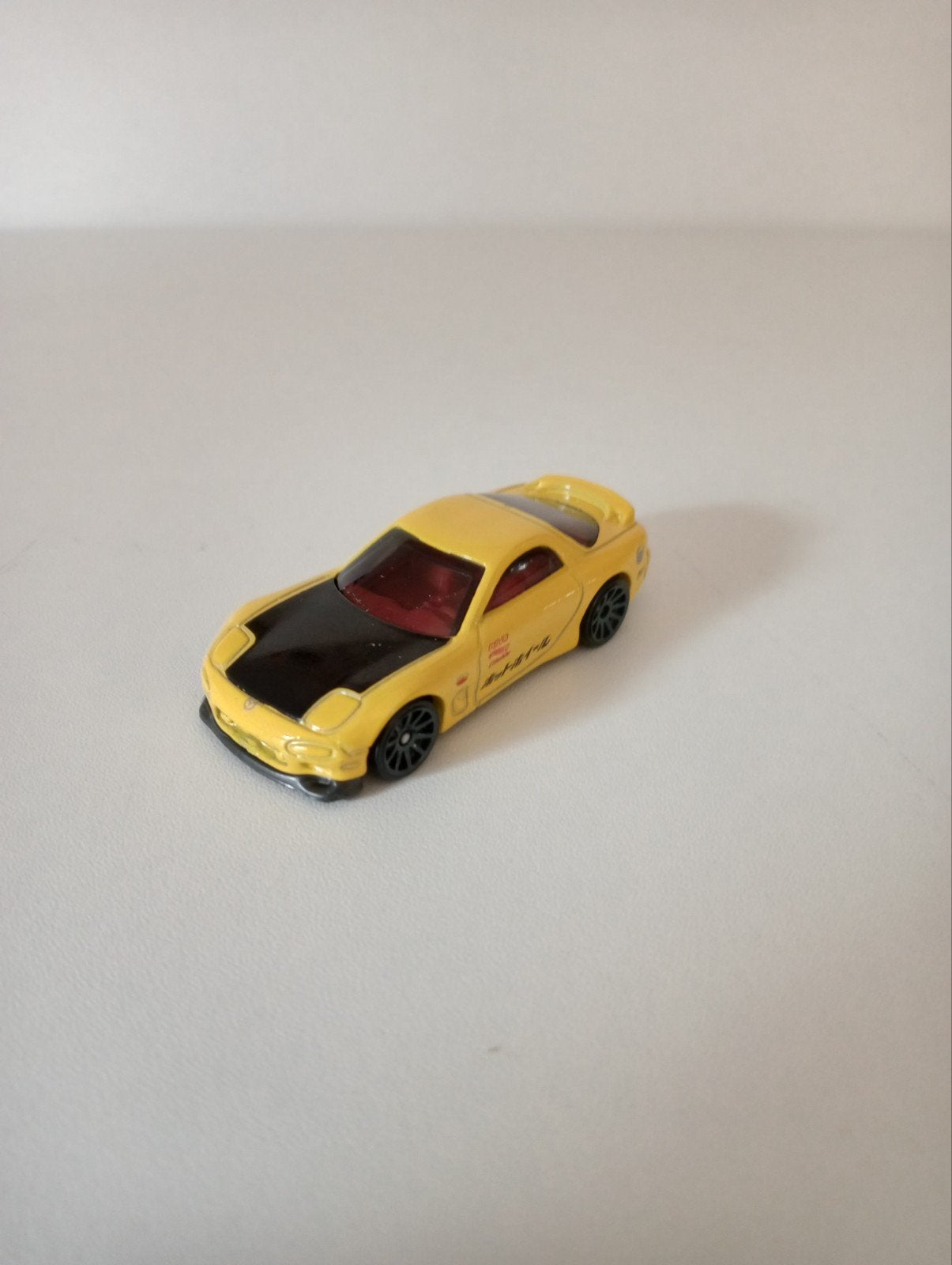 Hot Wheels Mazda RX-7 Geel - Verzamelmodel, Ophalen of Verzenden, Nieuw, Auto