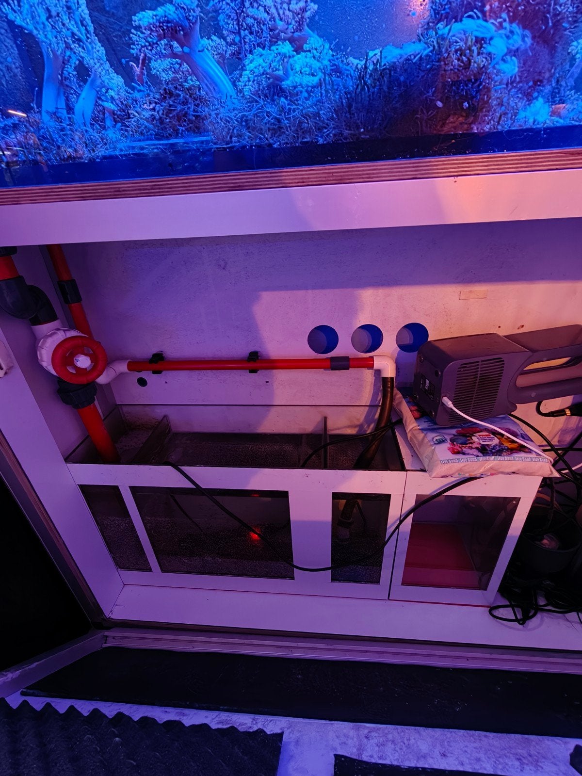 AQUAJA zeeaquarium stekkenbak, onderkast witte uitvoering, Dieren en Toebehoren, Ophalen, Inclusief toebehoren, Gebruikt, Aquariummeubel