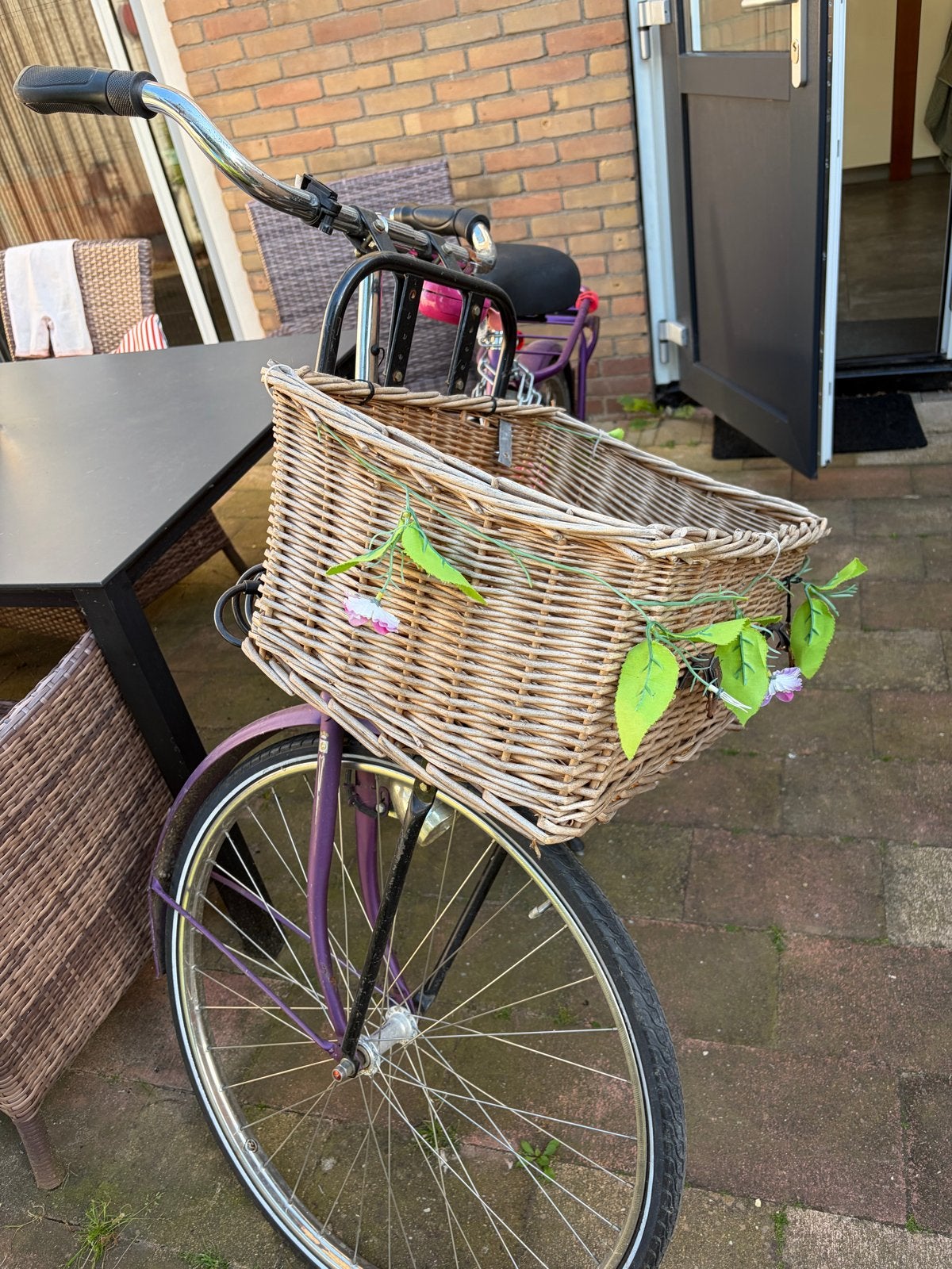 Paarse Gazelle fiets met mand, Fietsen en Brommers, Fietsen | Dames | Damesfietsen, Ophalen, Terugtraprem, Gebruikt, 50 tot 53 cm
