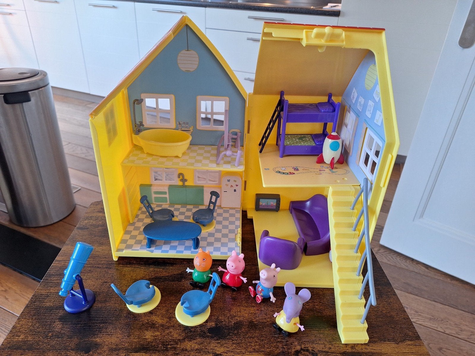 peppa pig huis, Kinderen en Baby's, Speelgoed | Poppenhuizen, Ophalen of Verzenden, Poppenhuis