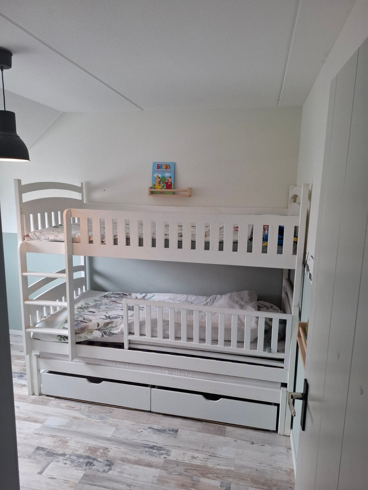 Wit stapelbed met uitschuifbaar bed en opberglades, Huis en Inrichting, Ophalen, Gebruikt, 90 cm, 160 tot 180 cm