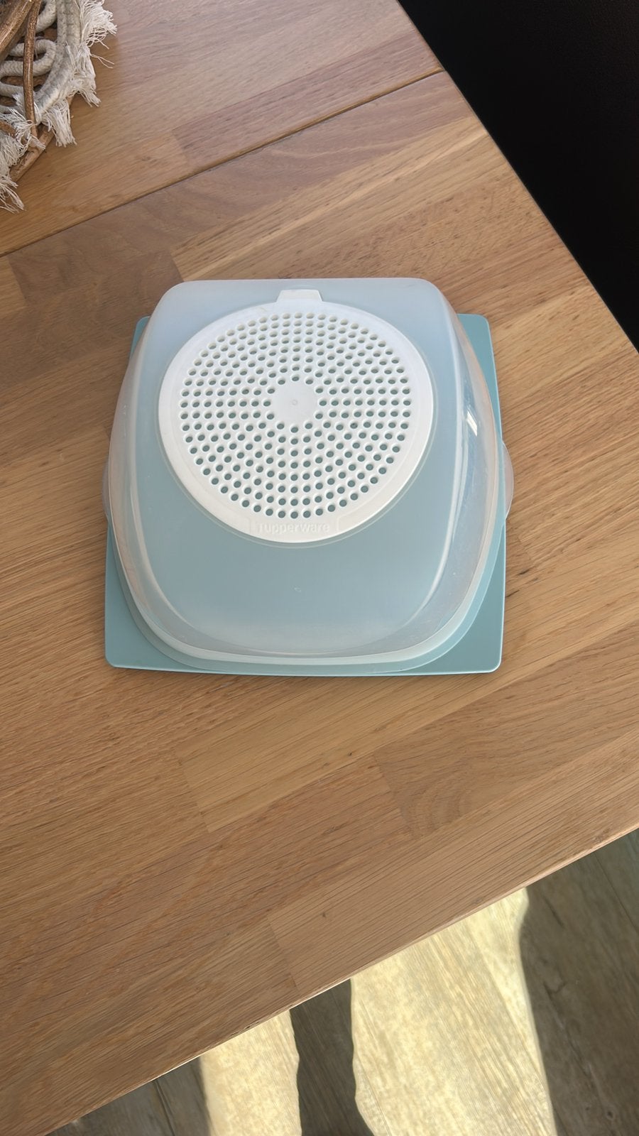 Vintage Tupperware Kaasdoos Lichtblauw met Rooster Puntgaaf, Ophalen of Verzenden, Zo goed als nieuw, Blauw, Bus of Trommel
