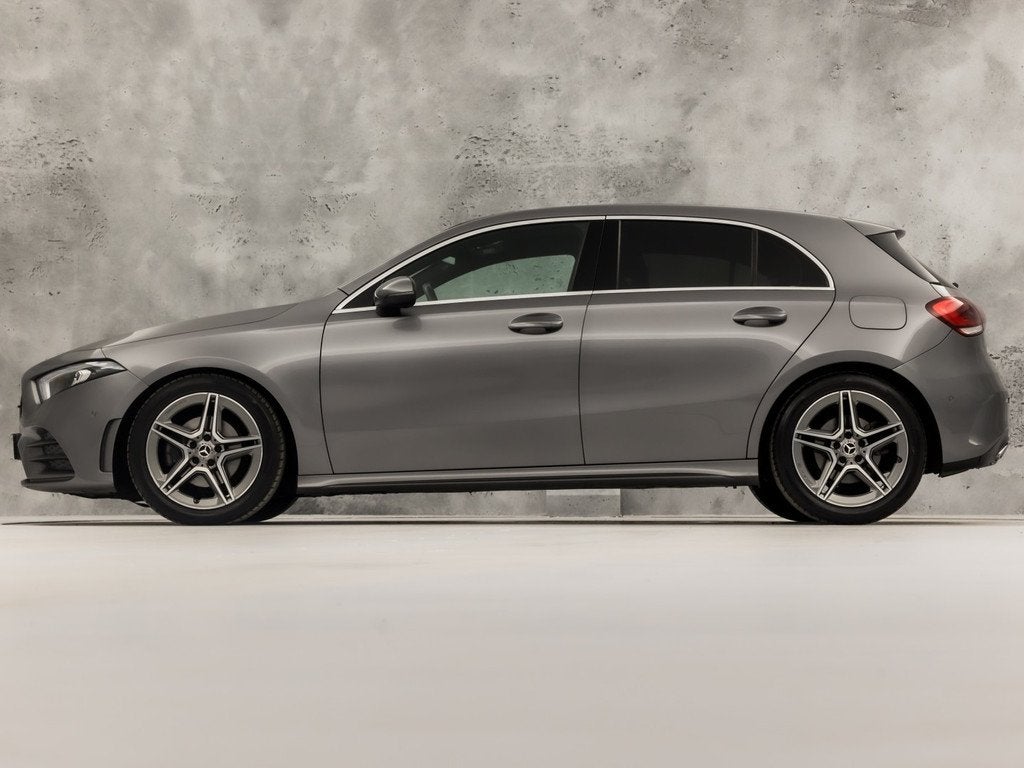 Mercedes-Benz A-Klasse 200 AMG Sport 163Pk Automaat (GROOT N, Auto's, Mercedes-Benz, 12 maanden, Gebruikt, 163 pk, 1600 kg