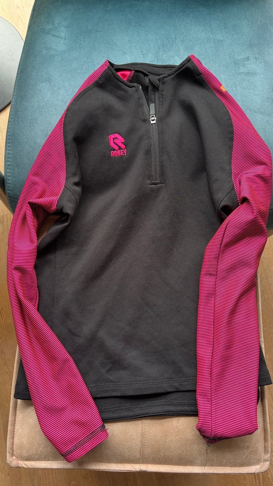 Robey sportkleding set - zwart/roze maat 152, Ophalen, Gebruikt, Meisje, Sport- of Zwemkleding