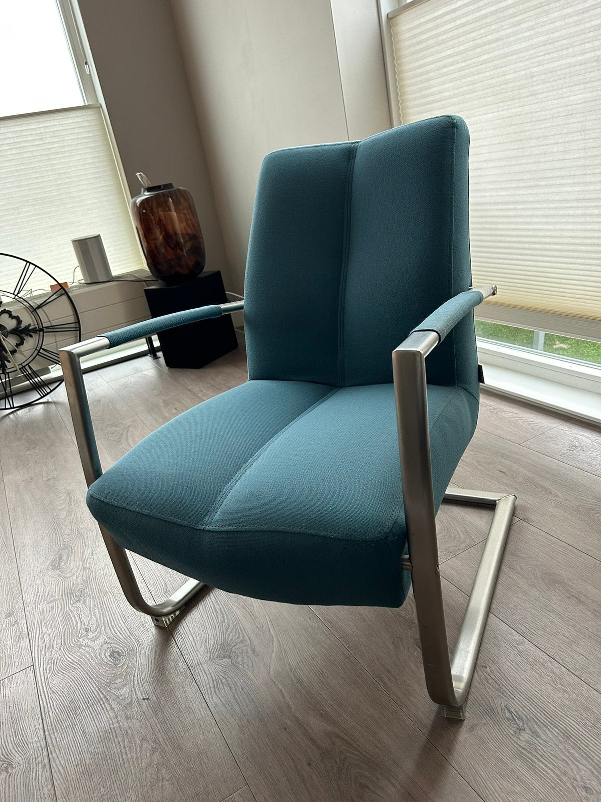 Blauwe fauteuil, Ophalen, 75 tot 100 cm, Zo goed als nieuw, Stof