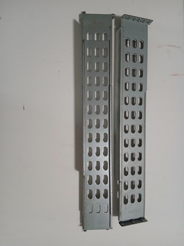 3x zware 2U Rack Rails - MIC 870-1251A R APC UPS rail kit, Ophalen, Zo goed als nieuw