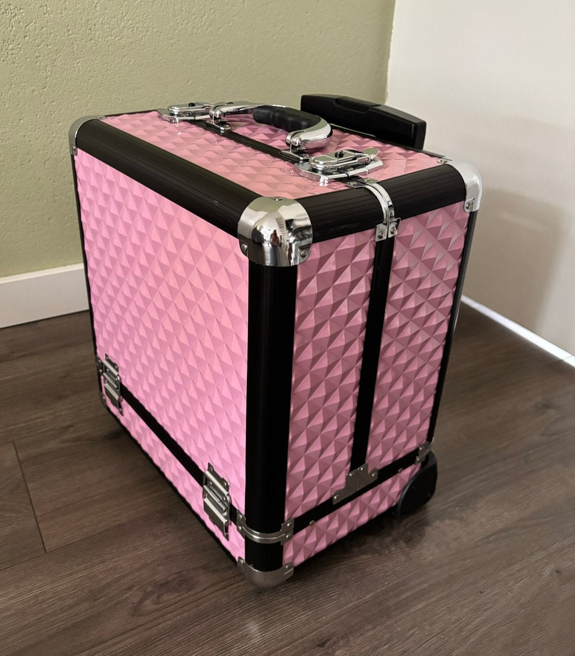 Roze make-up koffer op wieltjes - Zo goed als nieuw, Ophalen, Zo goed als nieuw, Roze, Met slot