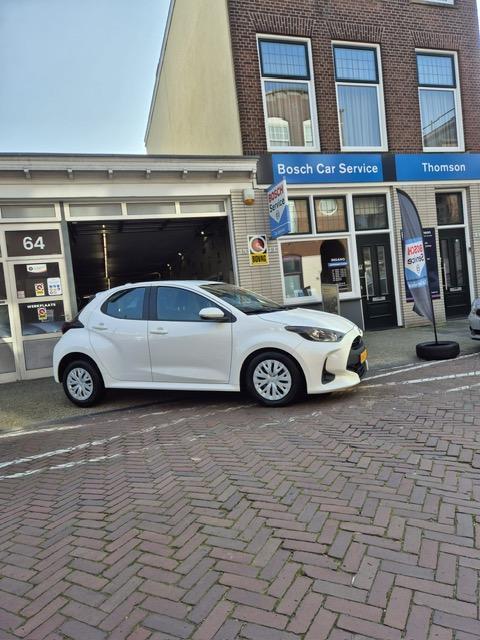 Toyota Yaris 1.5 Hybrid Active, Auto's, Gebruikt, Euro 6, Bedrijf, 26 km/l