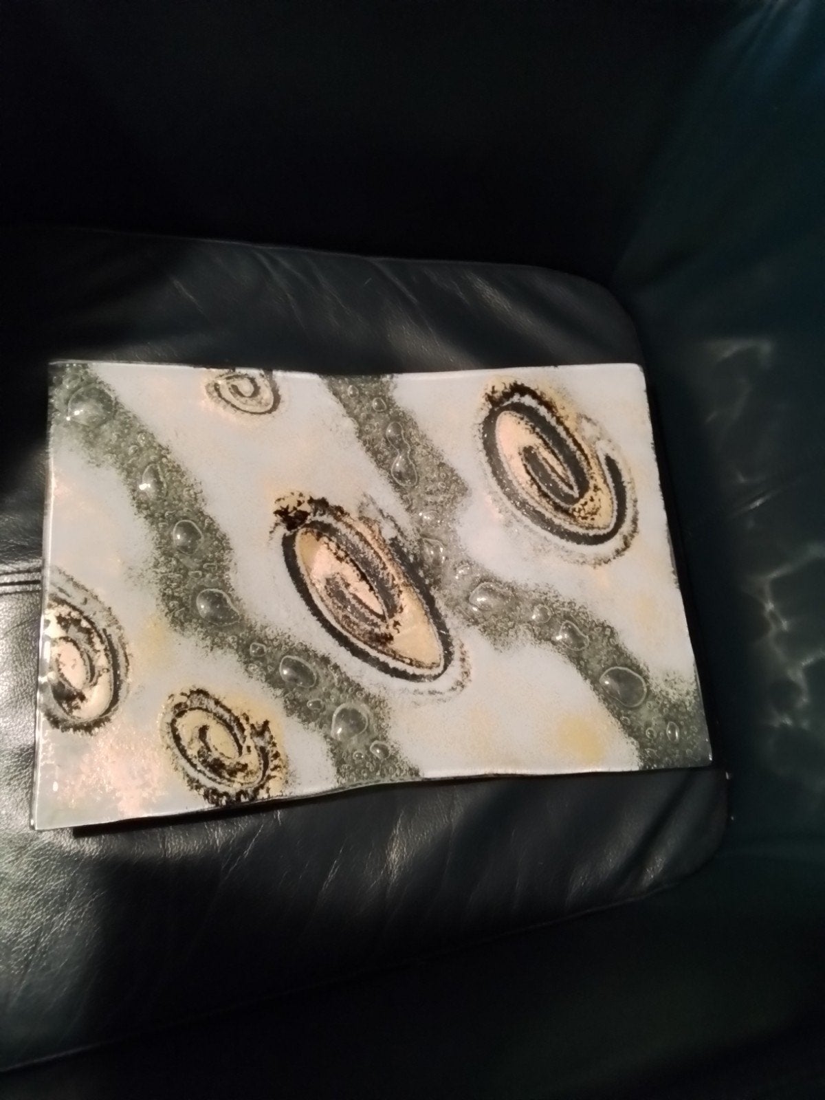 Prachtige zware decoratieve schaal van glas 8 euro, Antiek en Kunst, Ophalen of Verzenden