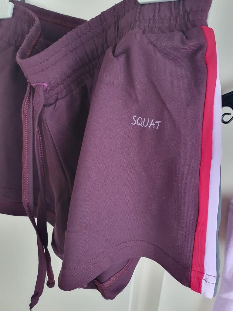 Squat sportswear set paars S nieuw kort, Ophalen of Verzenden, Nieuw, Paars, Fitness of Aerobics