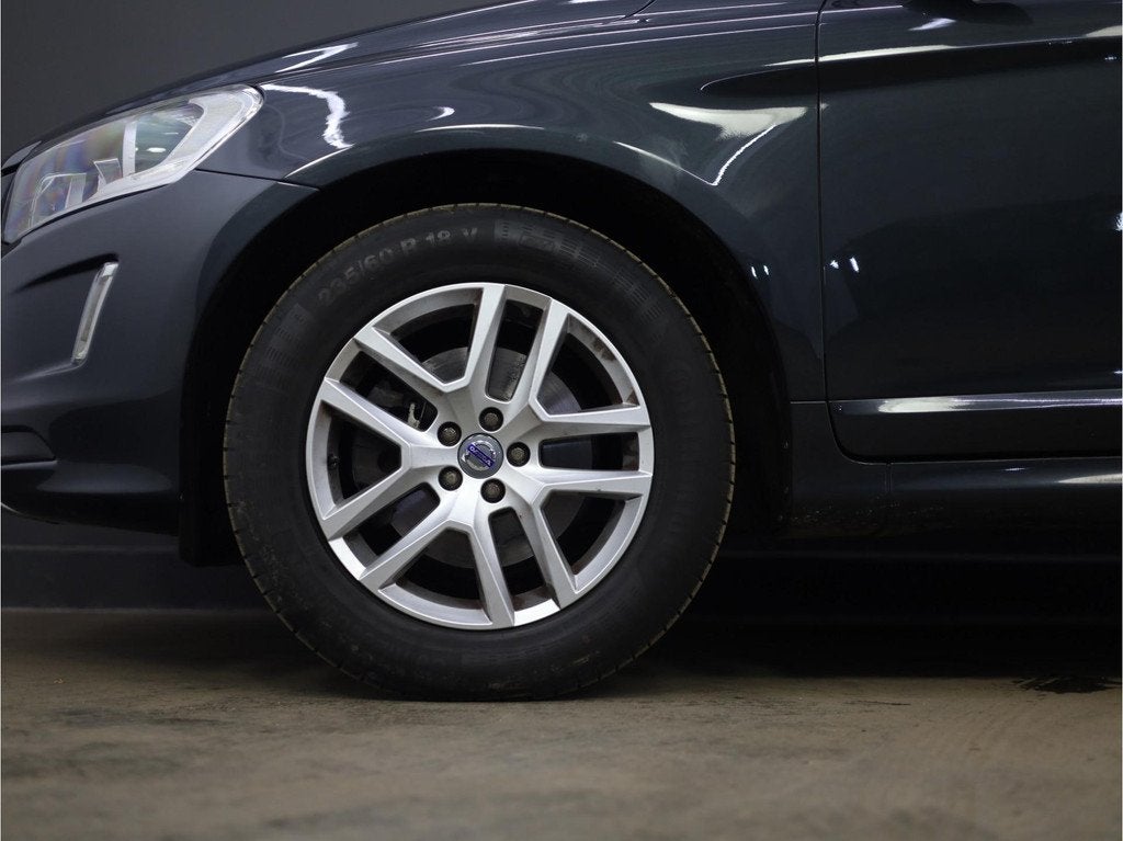 Volvo XC60 2.0 D3 FWD Summum | Trekhaak | Airco | Climate co, Auto's, Voorwielaandrijving, Euro 5, 136 pk, Gebruikt