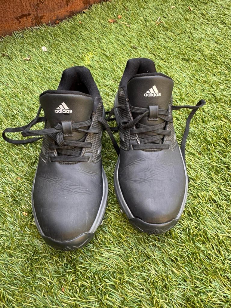 Waterdichte golfschoenen adiddas maat 34, Sport en Fitness, Golf, Ophalen, Zo goed als nieuw, Schoenen, Overige merken