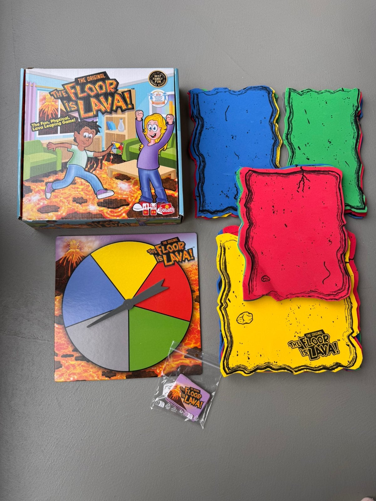 Spel- De vloer is lava/ The floor is lava, Ophalen of Verzenden, Zo goed als nieuw