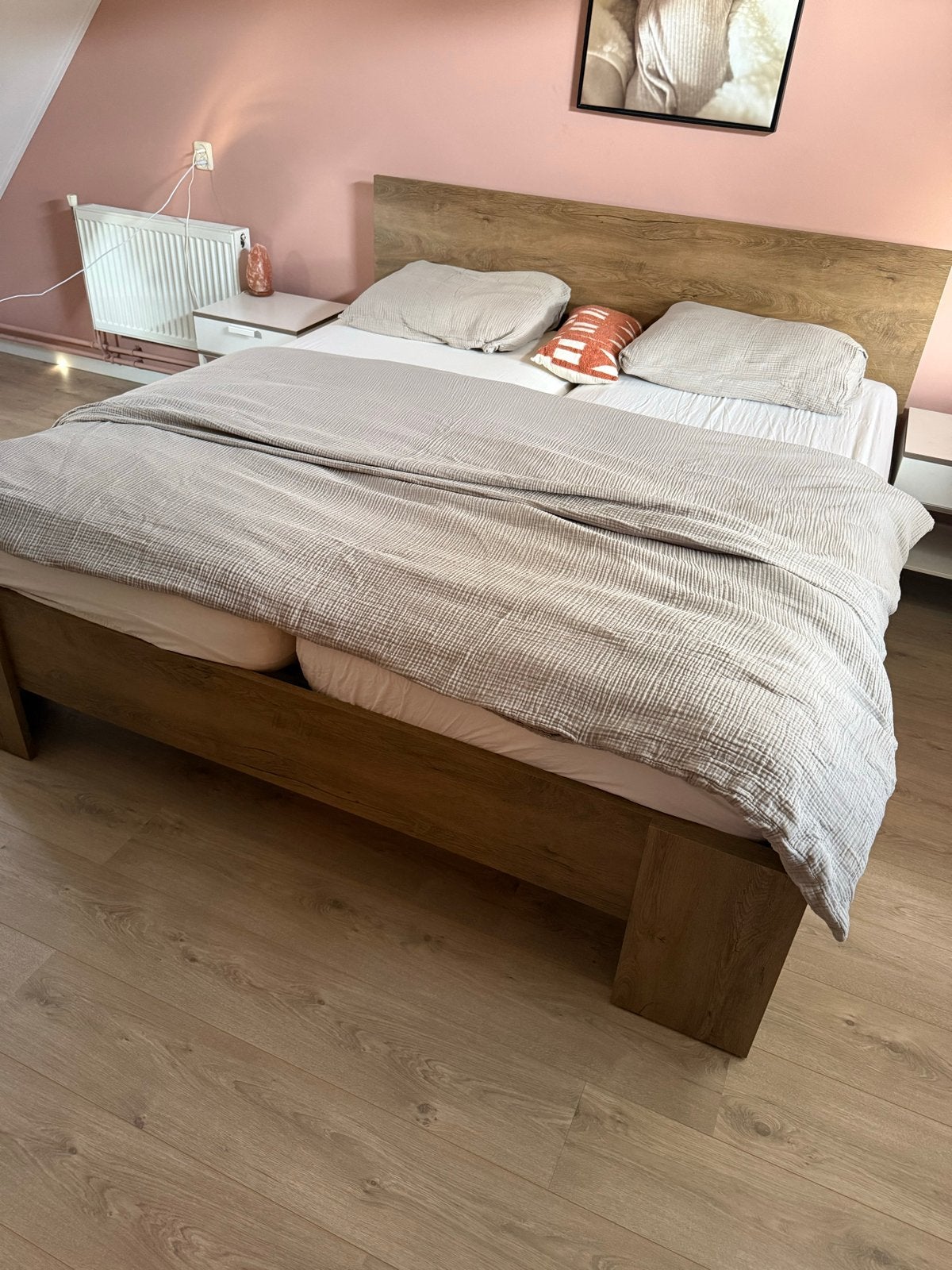 Mooi tweepersoonsbed 200x200 met twee matrassen, Ophalen, Gebruikt, Tweepersoons, Overige maten