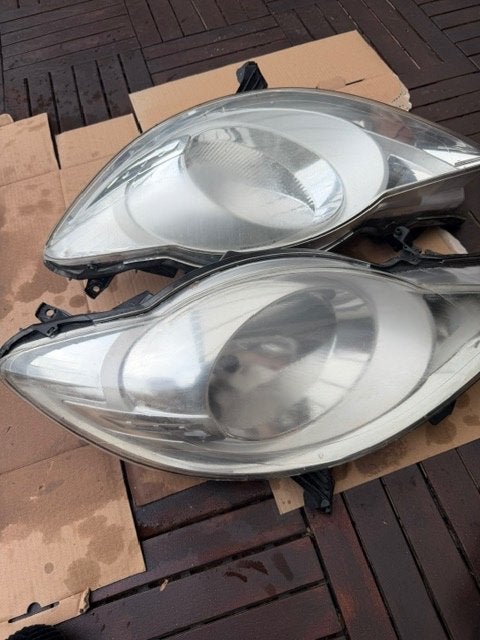 TE KOOP 2x PEUGEOT 107 KOPLAMPEN., Auto-onderdelen, Ophalen of Verzenden, Gebruikt, Peugeot
