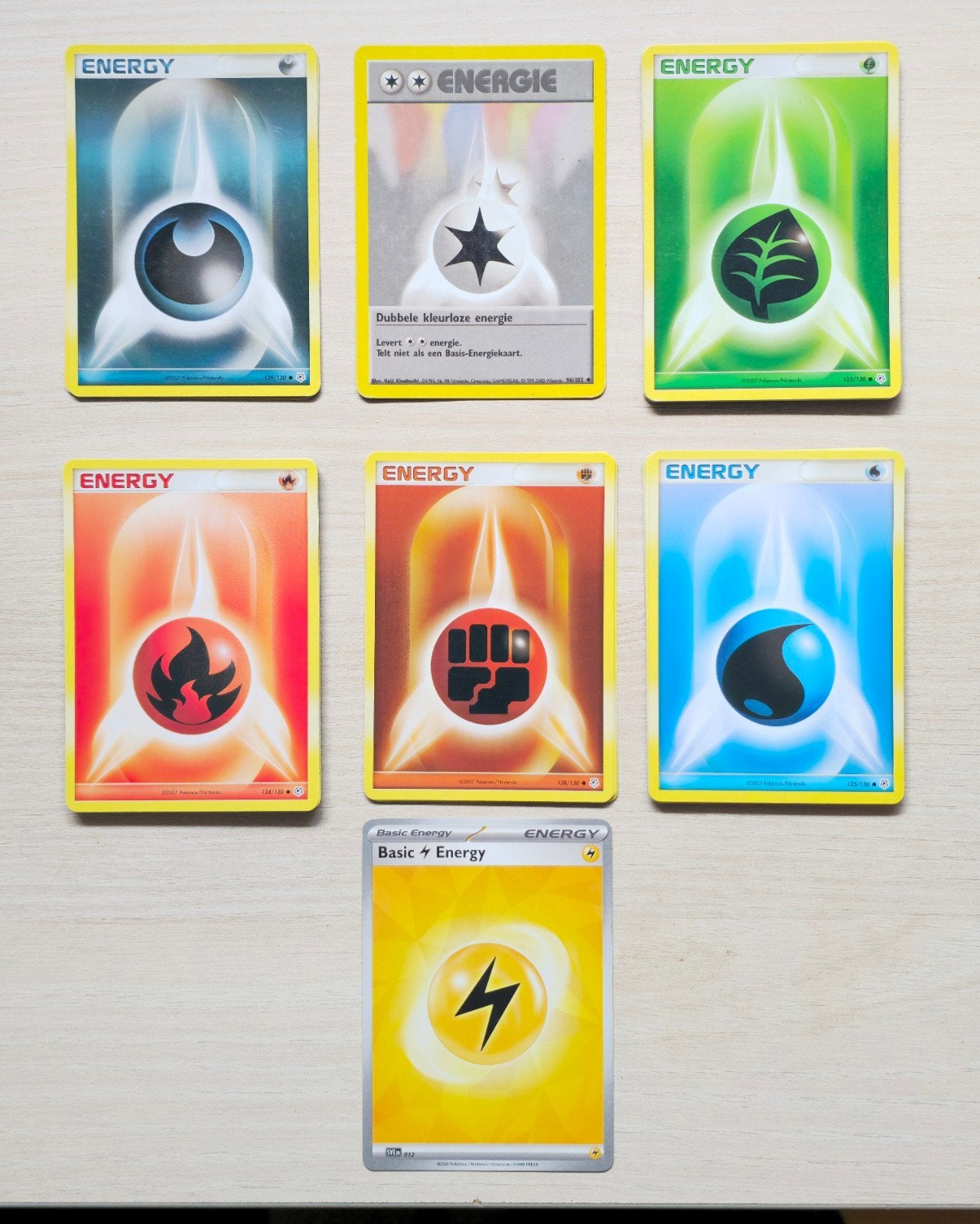 Pokémon - 35 Energy Card Bundle, Verzenden, Zo goed als nieuw, Meerdere kaarten