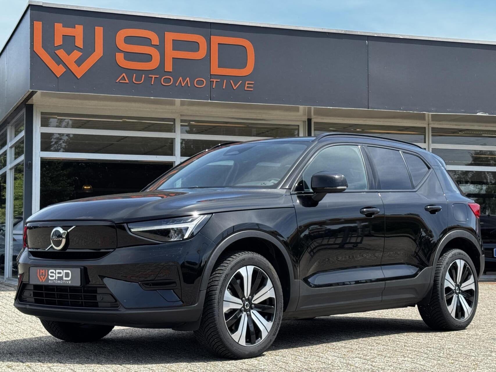 Volvo XC40 Recharge Plus 70 kWh|232PK|19"|ACC|CAM|Dodehoekde, Auto's, Volvo, Gebruikt, Zwart, Automatische klimaatregeling, 40 min