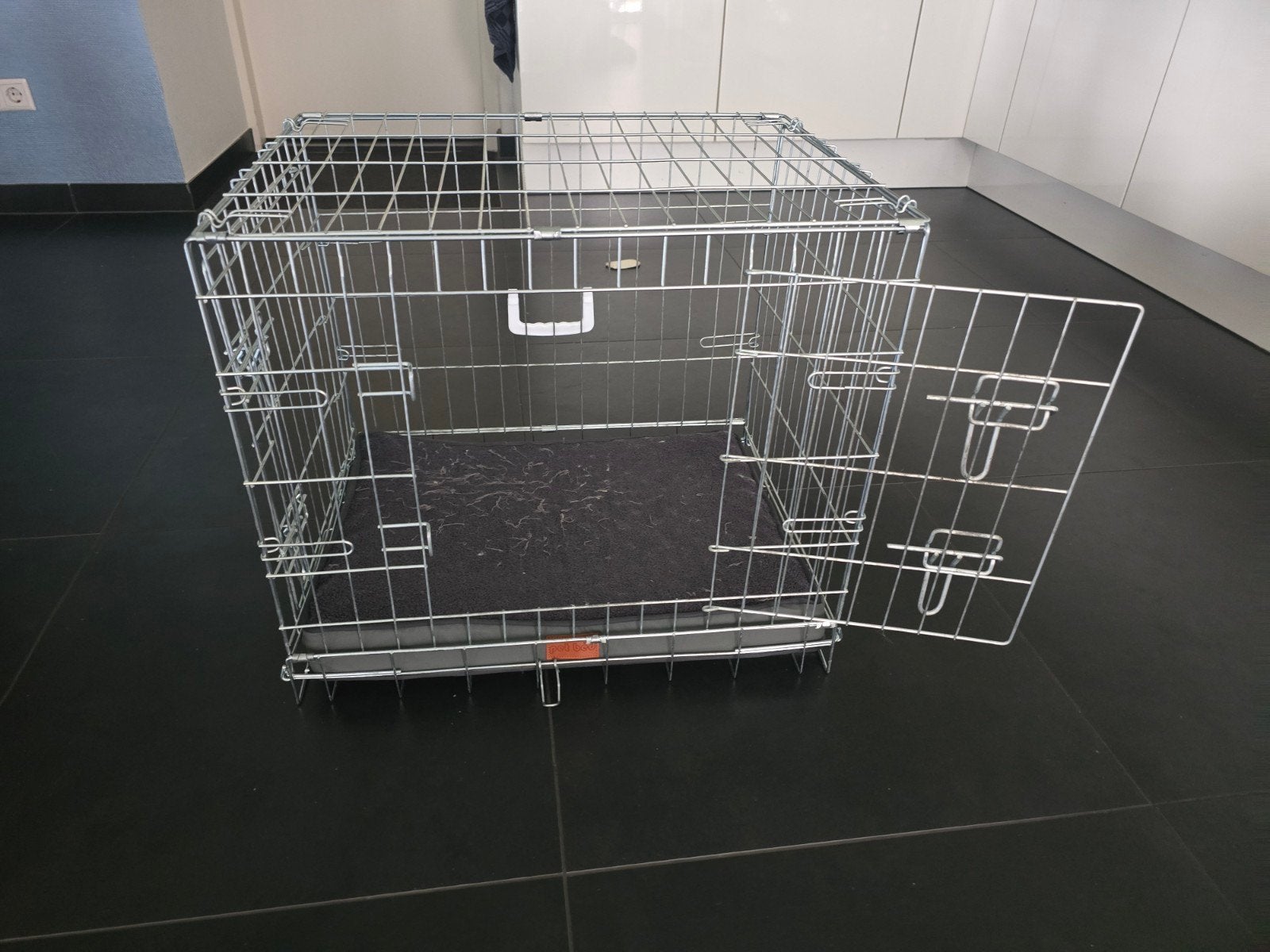 Te koop: bench 61 x 46 x 51, Dieren en Toebehoren, Ophalen, Zo goed als nieuw