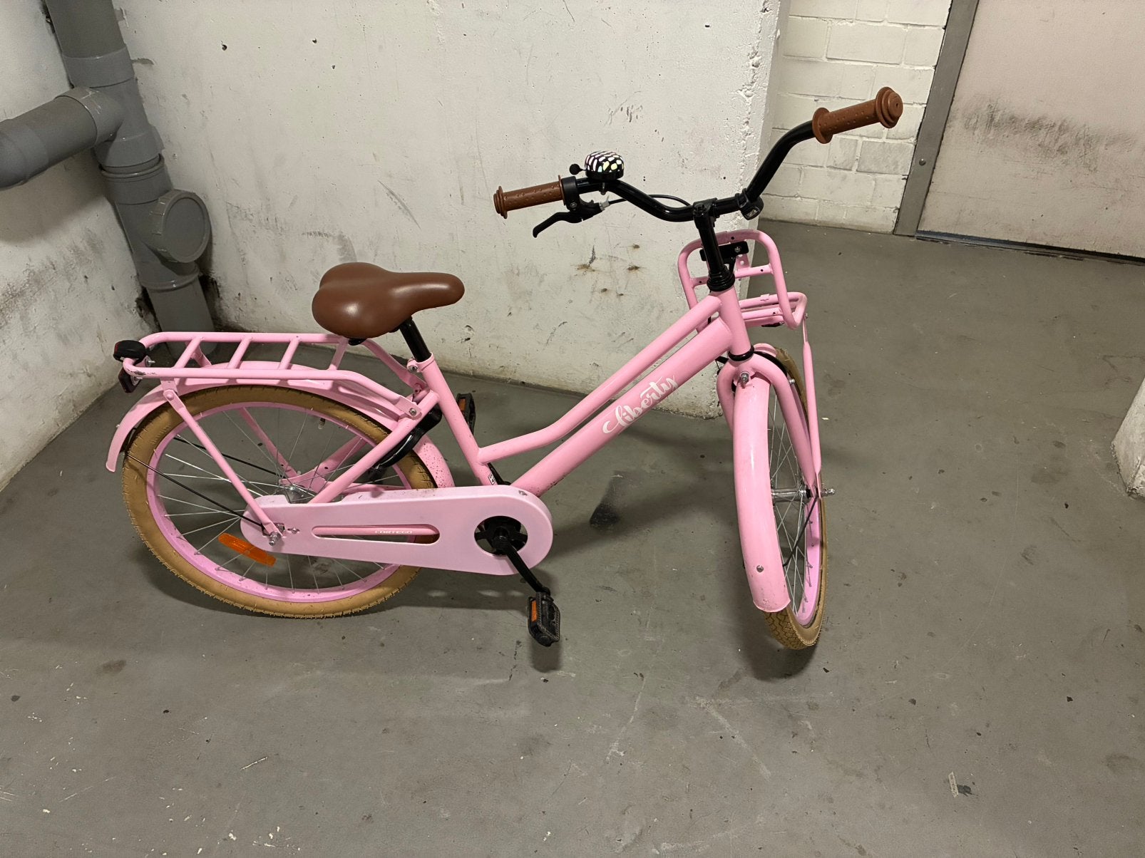 Roze Meisjesfiets 24 inch, Fietsen en Brommers, Ophalen, Zo goed als nieuw, 24 inch