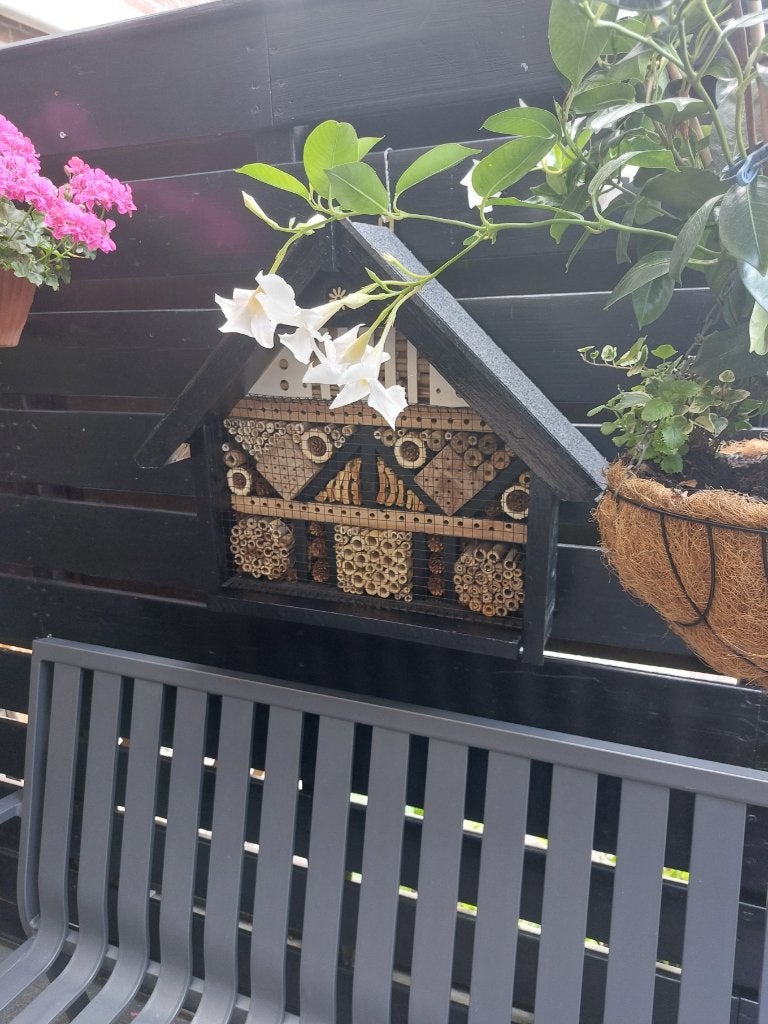 Exclusief ontworpen insectenhotel, Ophalen, Gebruikt